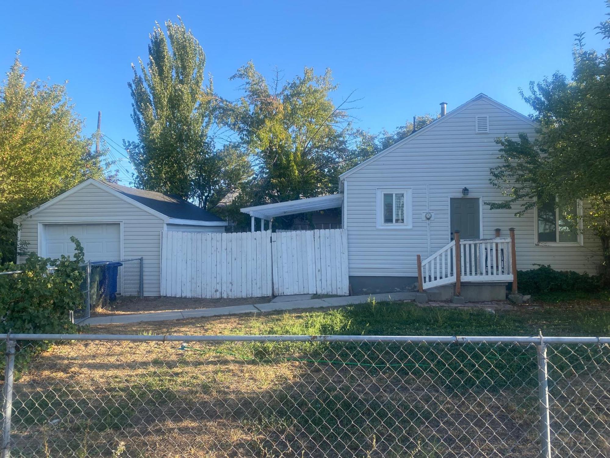 Cute Entire Small House With Large Yard! Pets Welcome! West Valley City Buitenkant foto